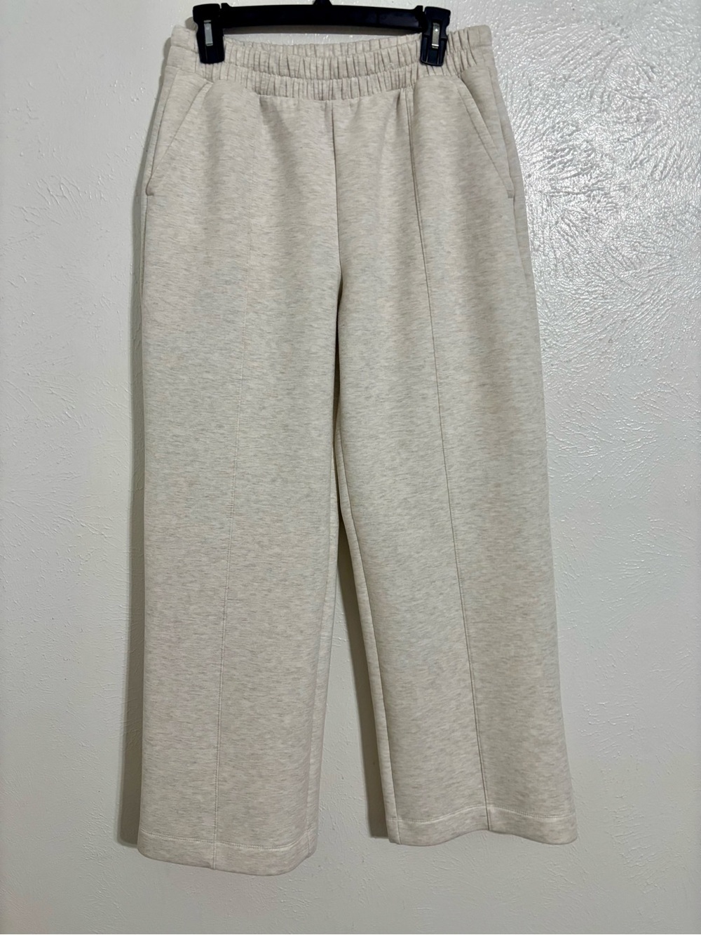 ❤️‍🩹 Old Navy Bounce Fleece High Wasted Wide Leg Pants Medium - Picture 4 of 7